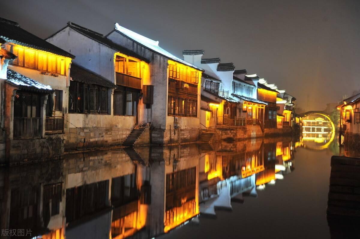 逃出田园庭院